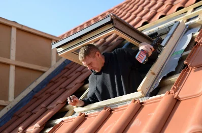 Pose de fenêtres de toit Velux à Château-l'Évêque